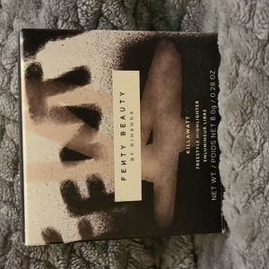 Fenty Beauty-Highlighter -Trophy Wife